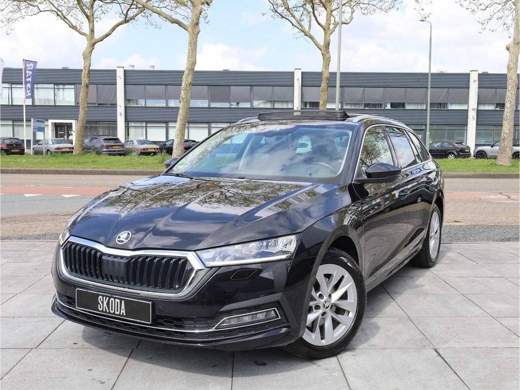 Skoda Octavia Estate iV 1.4 TSI PHEV 204PK Automaat 2023, Auto's, Skoda, Automaat, Gebruikt, Bedrijf, Break