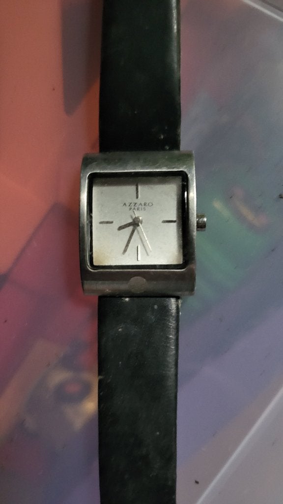 Azzaro uurwerk, Envoi, Utilisé