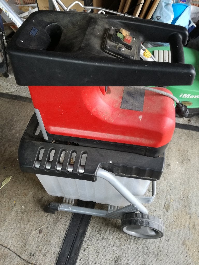 Hakselaar Einhell 2800W., Ophalen