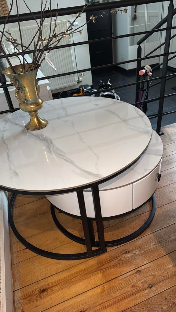 Table en carlage, Maison & Meubles, Tables | Tables de salon, Enlèvement ou Envoi, Comme neuf