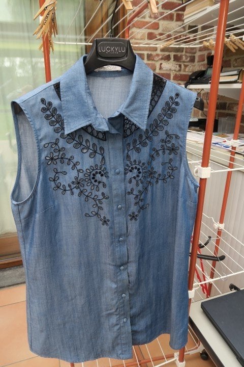 Blouse denim broderie LuckyLu mt 40 (it44), Kleding | Dames, Maat 38/40 (M), Blauw, LuckyLu, Ophalen of Verzenden