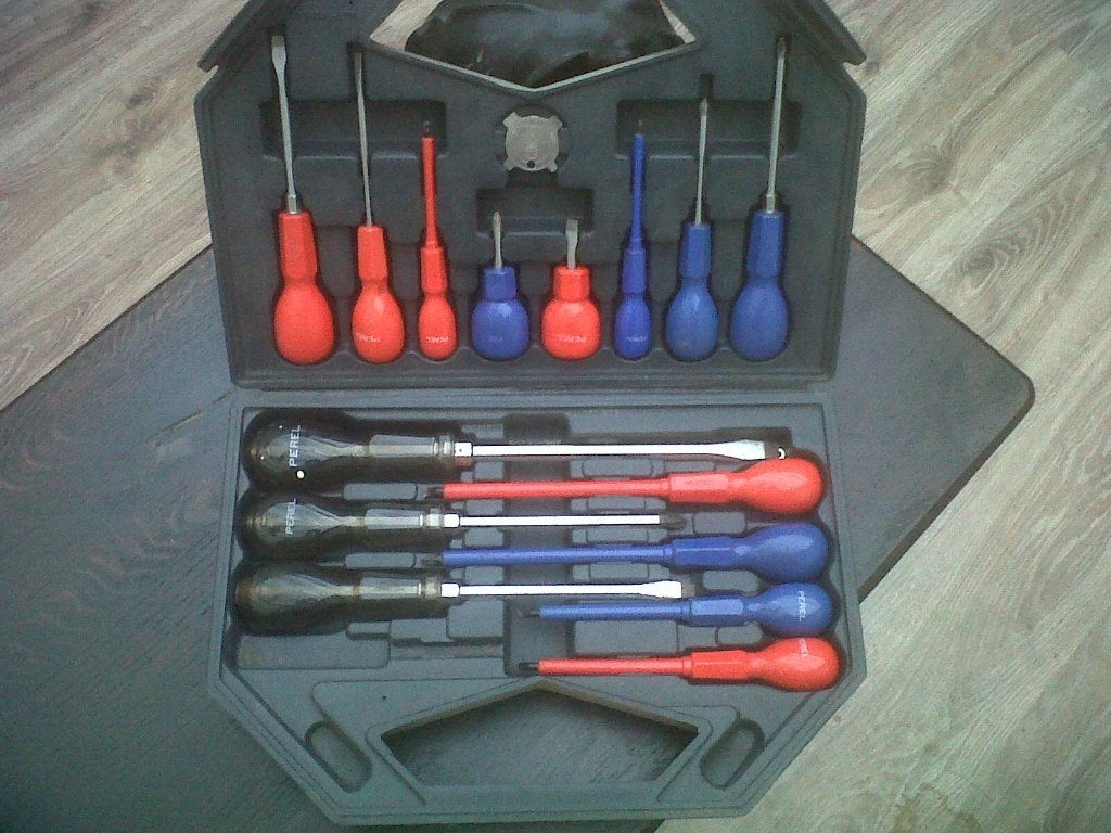 Perel schroevendraaier set in stevige koffer, Ophalen of Verzenden, Zo goed als nieuw, Schroevendraaier
