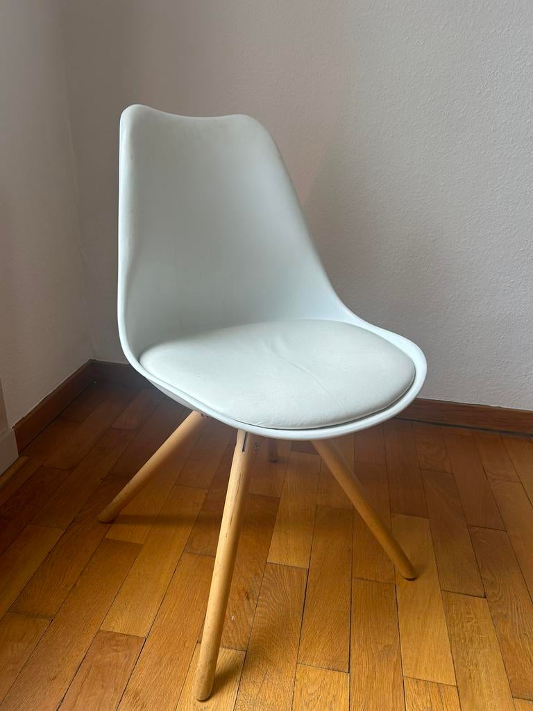 Tulip Chaise - Tulip Chair, Ophalen of Verzenden, Zo goed als nieuw, Twee