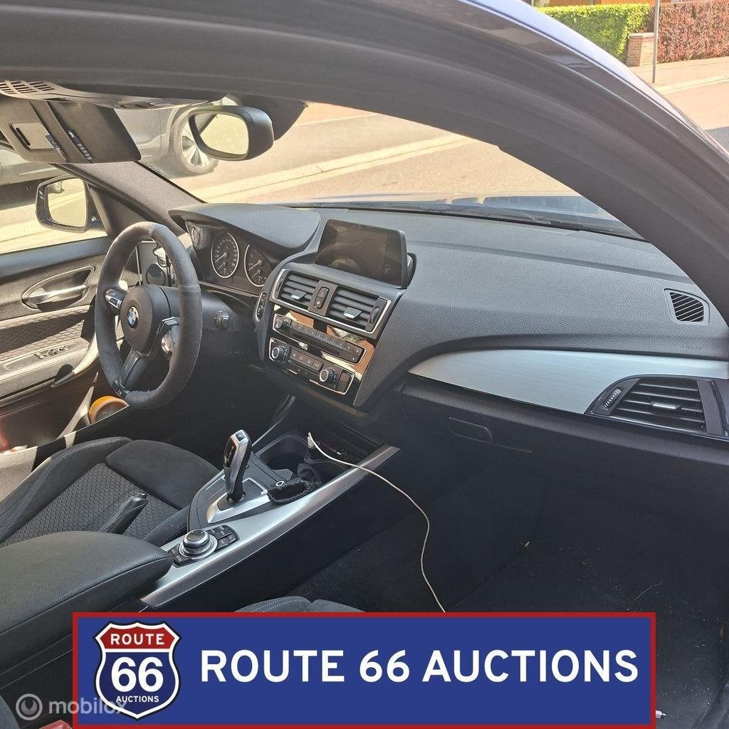BMW 218i | 2015 | Route 66 Auctions, Auto's, BMW, Gebruikt, 2 Reeks, Zwart, Bedrijf