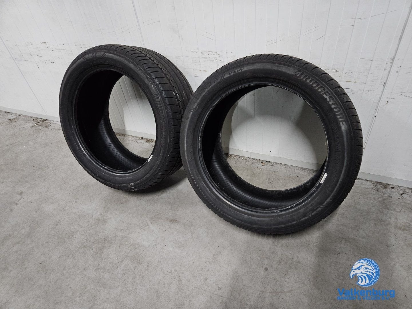 Zomerbanden 305/40R20 Bridgestone Alenza 001  Runflat RSC, Autos : Pièces & Accessoires, Pneus & Jantes, Véhicule de tourisme