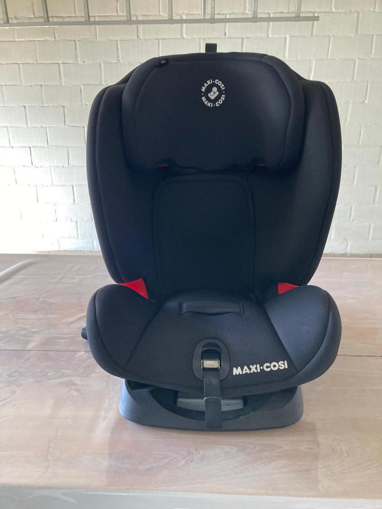 Maxi cosi titan, Enfants & Bébés, 9 à 36 kg, Enlèvement, Utilisé, Isofix