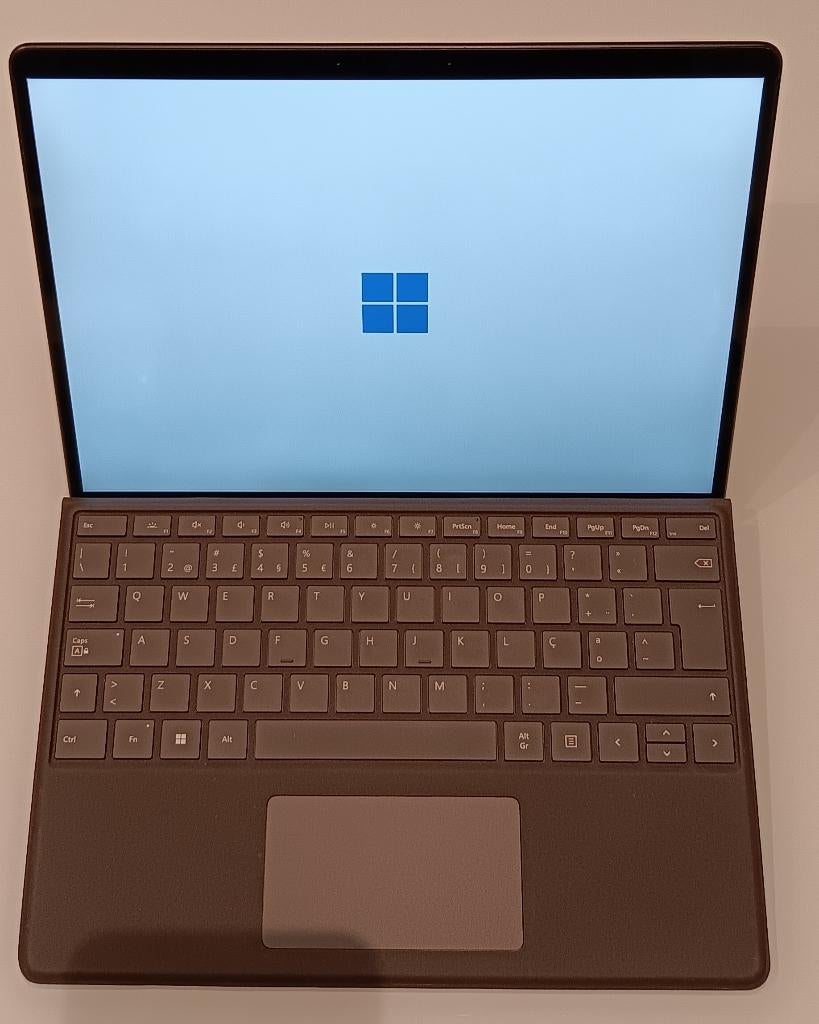 Surface Pro X SQ1, 16/256Go + Clavier Pro + Slim Pen 2, Informatique & Logiciels, 256 GB, Qwerty, 13 pouces, Avec écran tactile