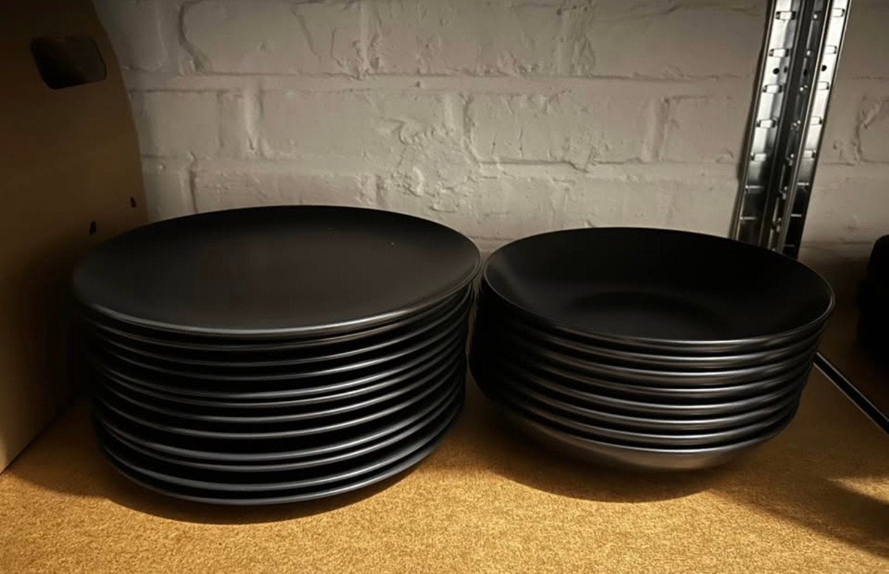 Volledig servies IKEA, Huis en Inrichting, Keuken | Servies, Ophalen, Zo goed als nieuw, Effen, Porselein