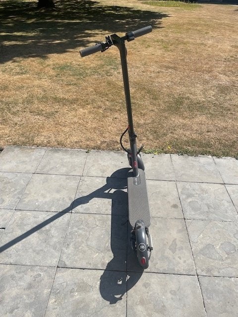 JOOLS elektrische step – nieuw, nooit gebruikt – zwart/rood, Fietsen en Brommers, Ophalen, Nieuw, Elektrische step (E-scooter)