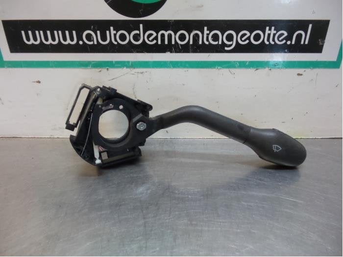 Commutateur essuie-glace d'un Volkswagen Golf (Golf 91-), Volkswagen, -, 3 mois de garantie, Utilisé