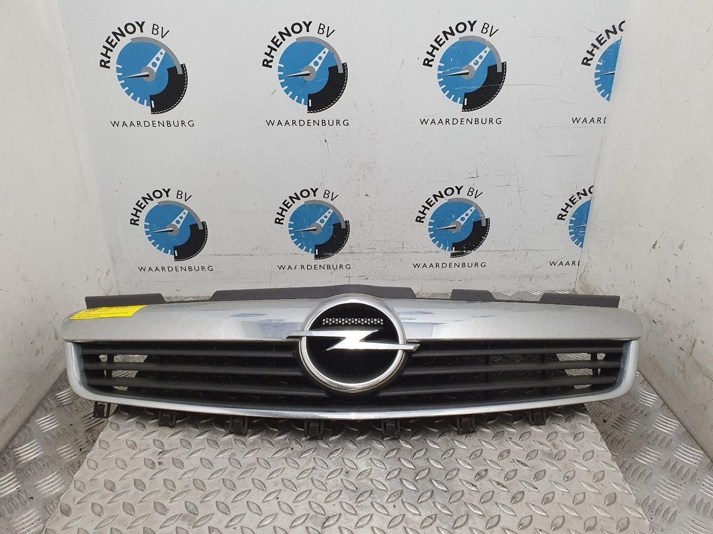 OPEL ZAFIRA GRILLE 2005, Enlèvement ou Envoi, Utilisé, Stiba membre