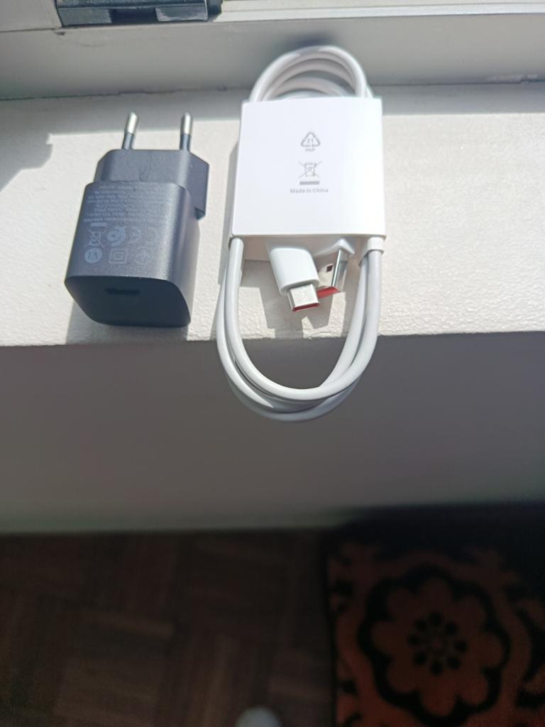 Lader, Télécoms, Téléphonie mobile | Chargeurs pour téléphone, Enlèvement