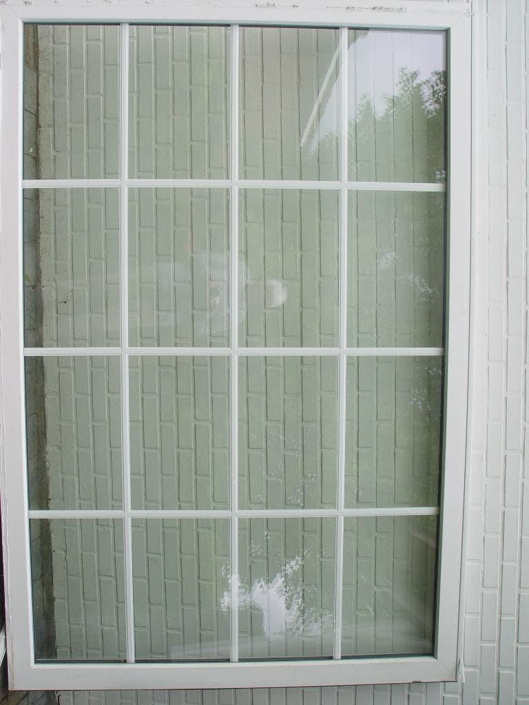 Vast raam in wit PVC, Doe-het-zelf en Bouw, Glas en Ramen, Ophalen, Gevelraam of Ruit, 120 tot 160 cm, Zo goed als nieuw