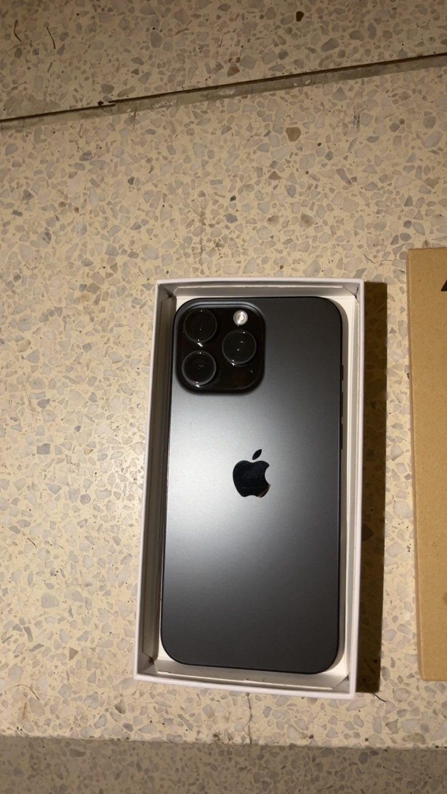 iPhone 16 Pro Max 256 GB, Gris, Enlèvement ou Envoi, IPhone 16 Pro Max, Sans abonnement