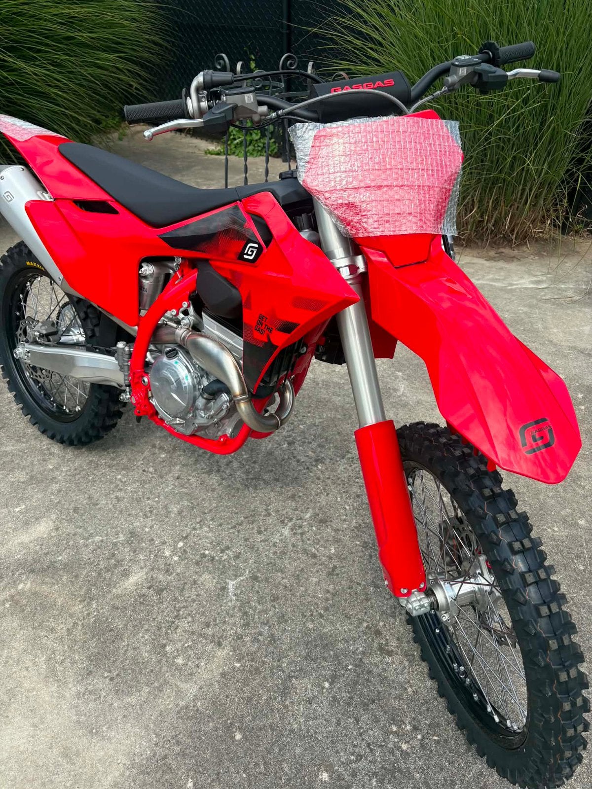 Mcf250, Fietsen en Brommers, Ophalen, Zo goed als nieuw