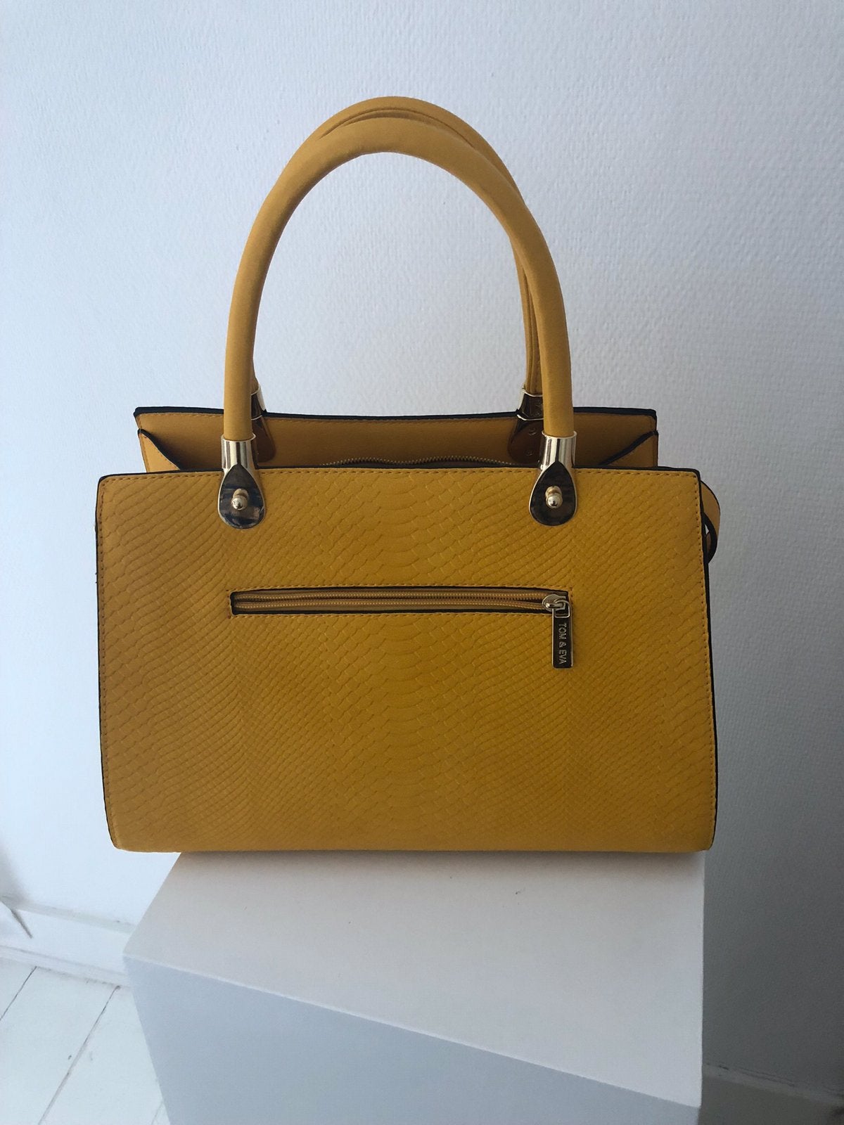 Handtas. Tom & Eva, Handtassen en Accessoires, Tassen | Damestassen, Ophalen, Zo goed als nieuw, Handtas