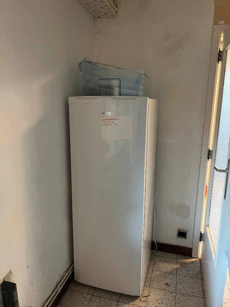 Frigo, Sans bac à congélation, Utilisé, 45 à 60 cm, 100 à 150 litres