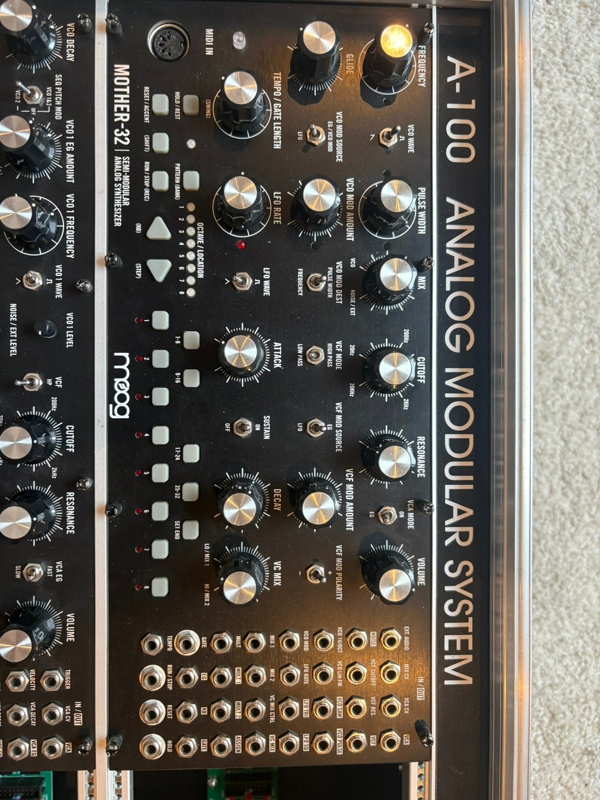 Moog mother 32, Enlèvement, Comme neuf