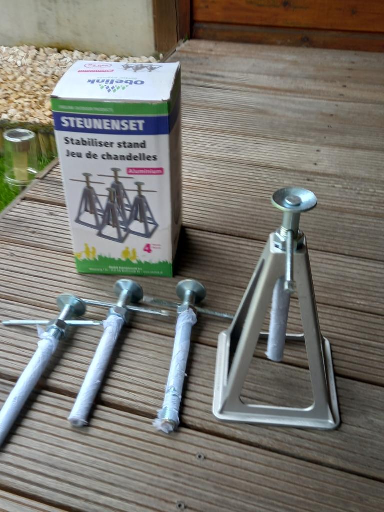 Steunpoten alu, Enlèvement