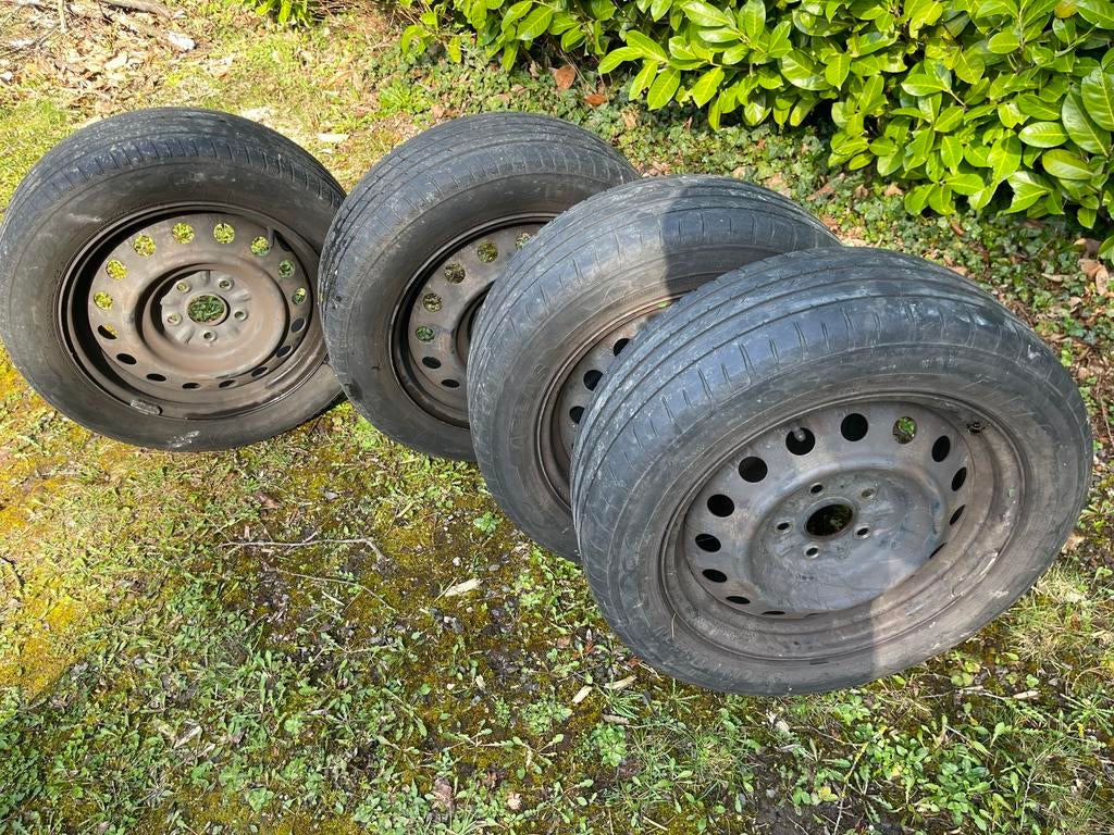 Jeux de 4 pneus été monte sur jante acier, Autos : Pièces & Accessoires, Pneus & Jantes, Enlèvement, Pneus été, Pneu(s)