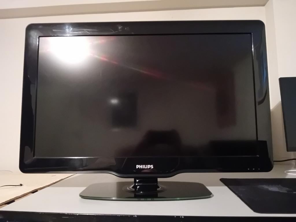 Philips 32 inch LCD-tv, TV, Hi-fi & Vidéo, Télévisions, Utilisé, LCD, Philips, 50 Hz, Enlèvement