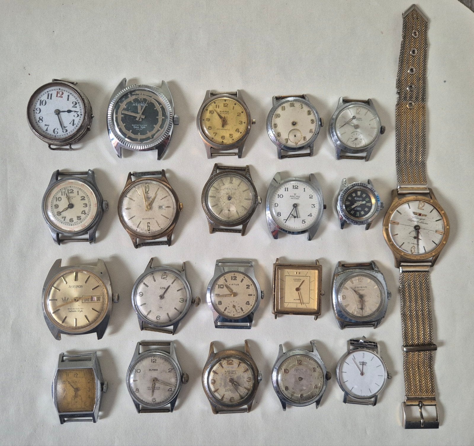 Lot de montres anciennes, WW2, collection, lot vintage, Montre-bracelet, Citizen, Avec bracelet, Acier