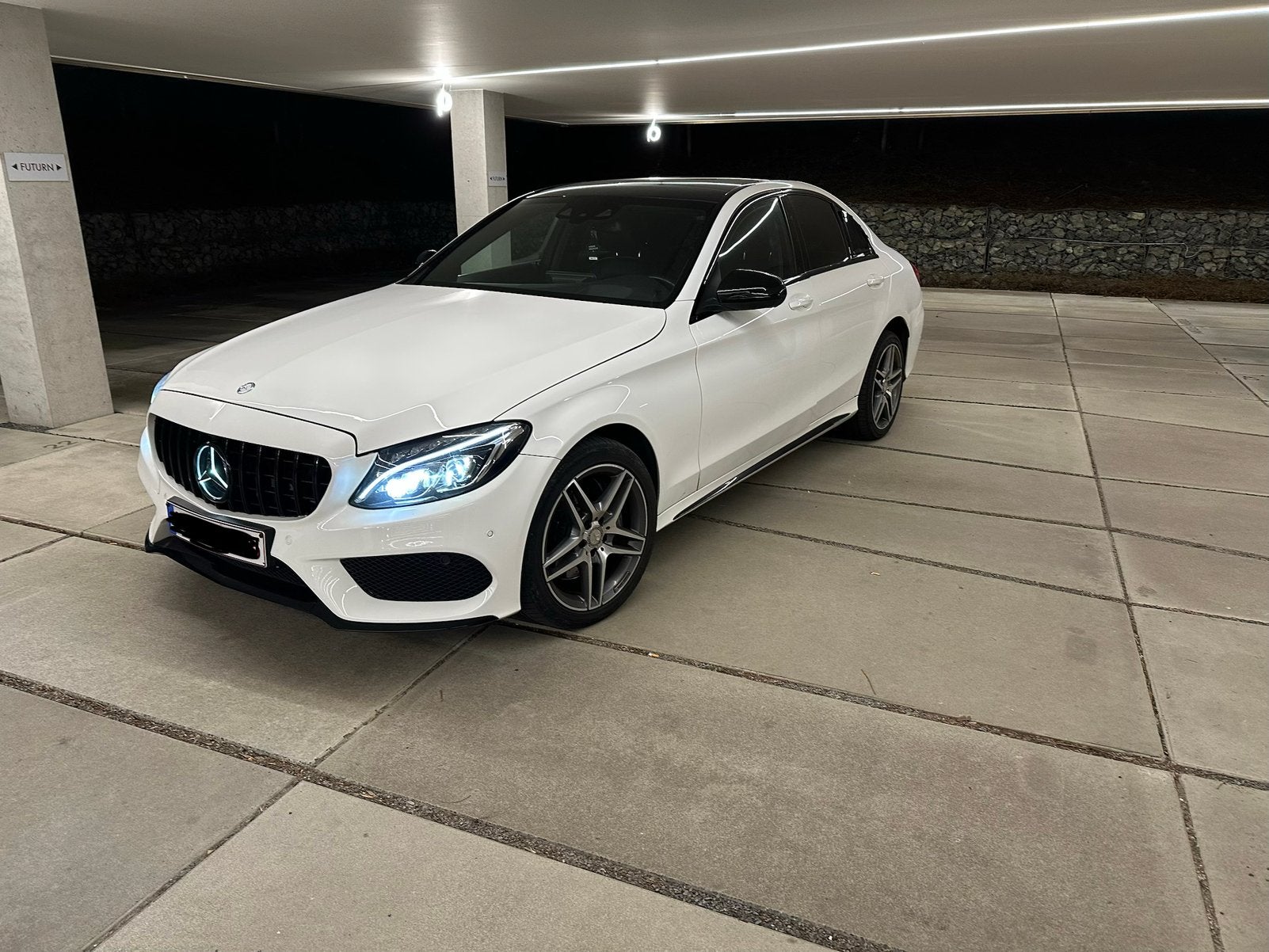 Mercedes c300 HYBRIDE, Auto's, Leder, Diesel, Particulier, Te koop