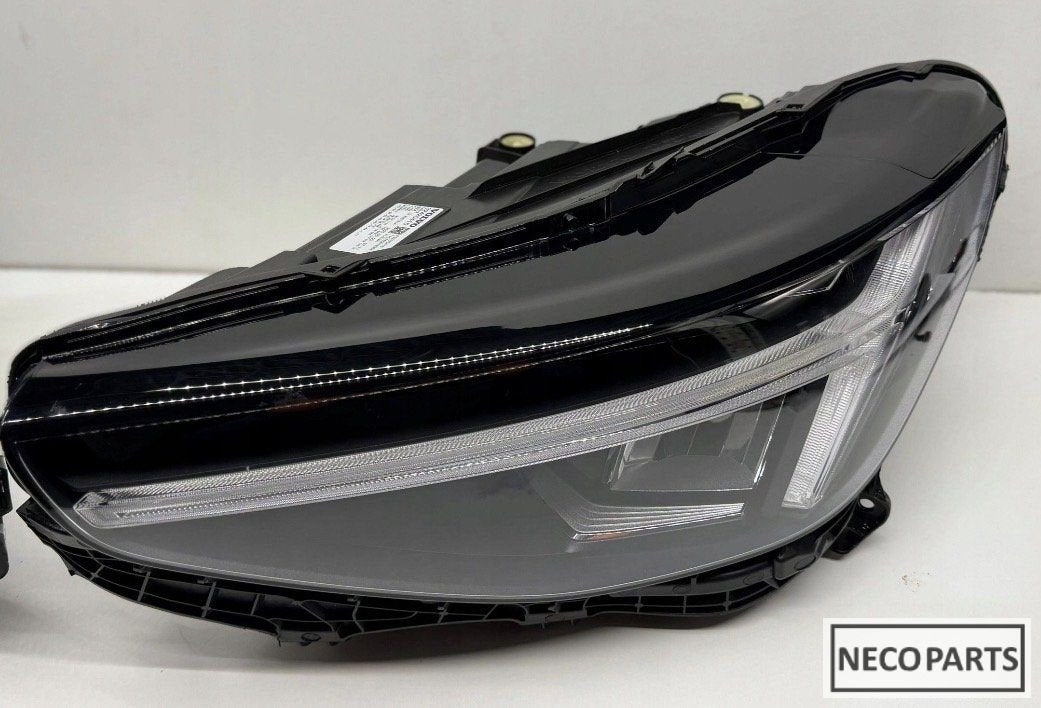 VOLVO XC40 XC 40 FACELIFT FULL LED KOPLAMP 32420415, -, -, -, Enlèvement ou Envoi