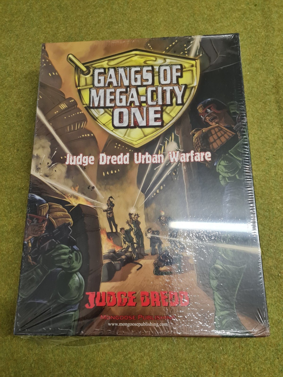 Le jeu Mongoose Judge Dredd Gangs of Mega City One, Enlèvement ou Envoi