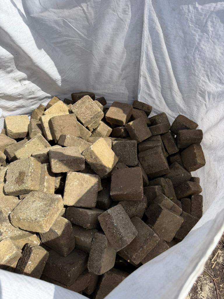 Betonklinkers 10,5x10,5 x 5cm, Béton, Enlèvement, Utilisé, 5 à 10 m²