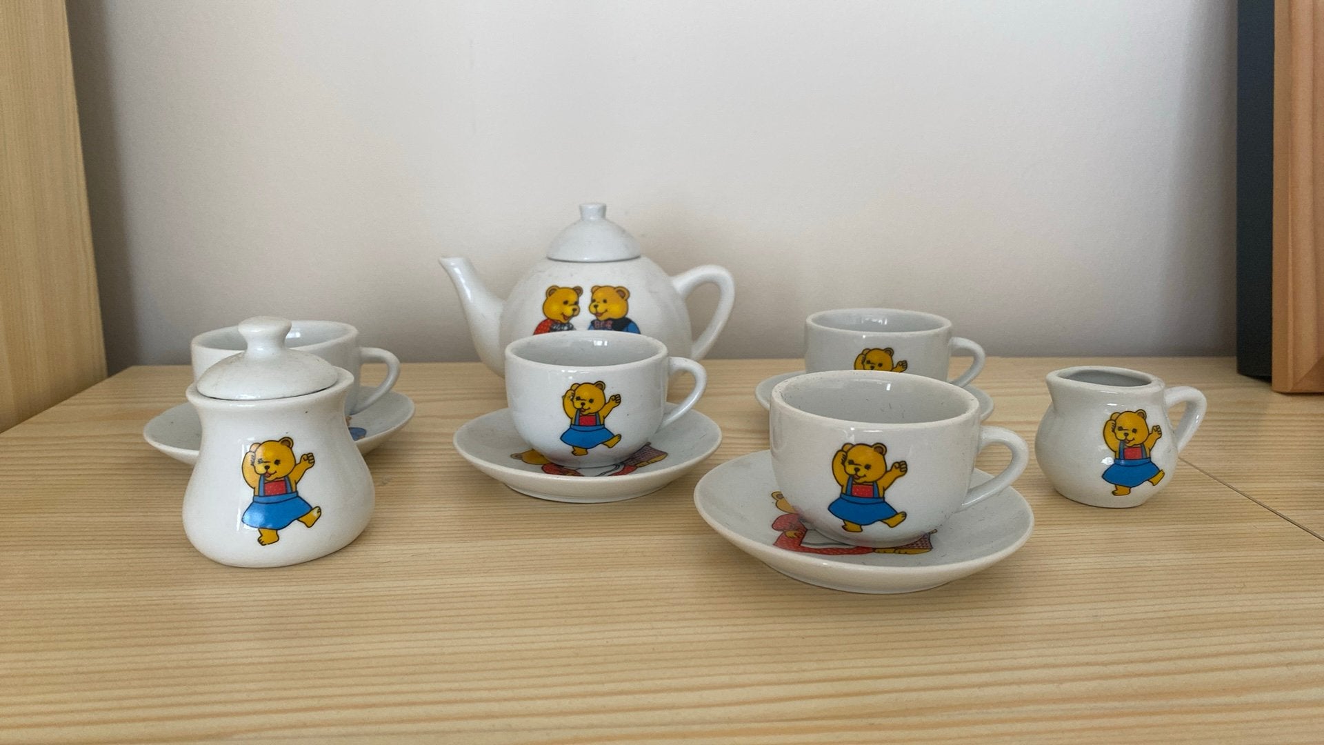 Kinderserviesje, Antiek en Kunst, Ophalen
