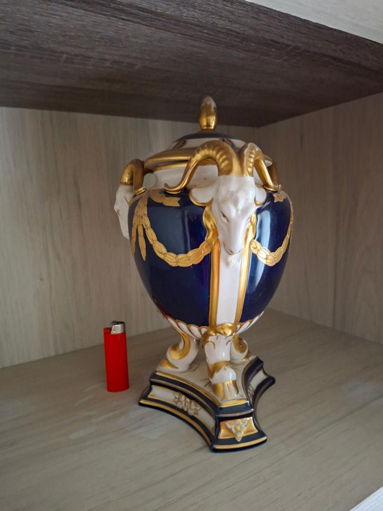 Vase Royal Dux avec couvercle, Antiquités & Art, Enlèvement ou Envoi