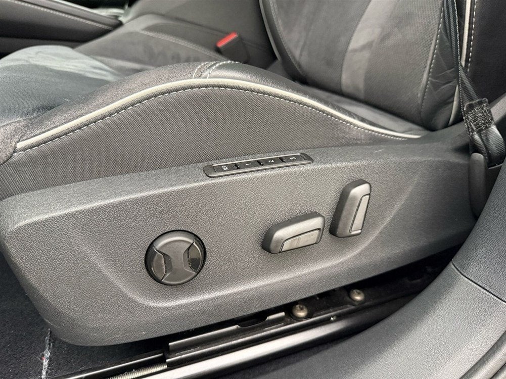 Skoda Enyaq 80X iv Sportline 4x4 265Pk Bj 2023, Autos, Argent ou Gris, Euro 6, Entreprise, Noir