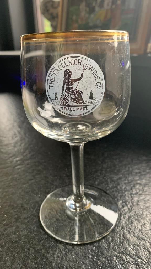 Oud wijnglas EXCELSIOR, Ophalen of Verzenden, Gebruikt