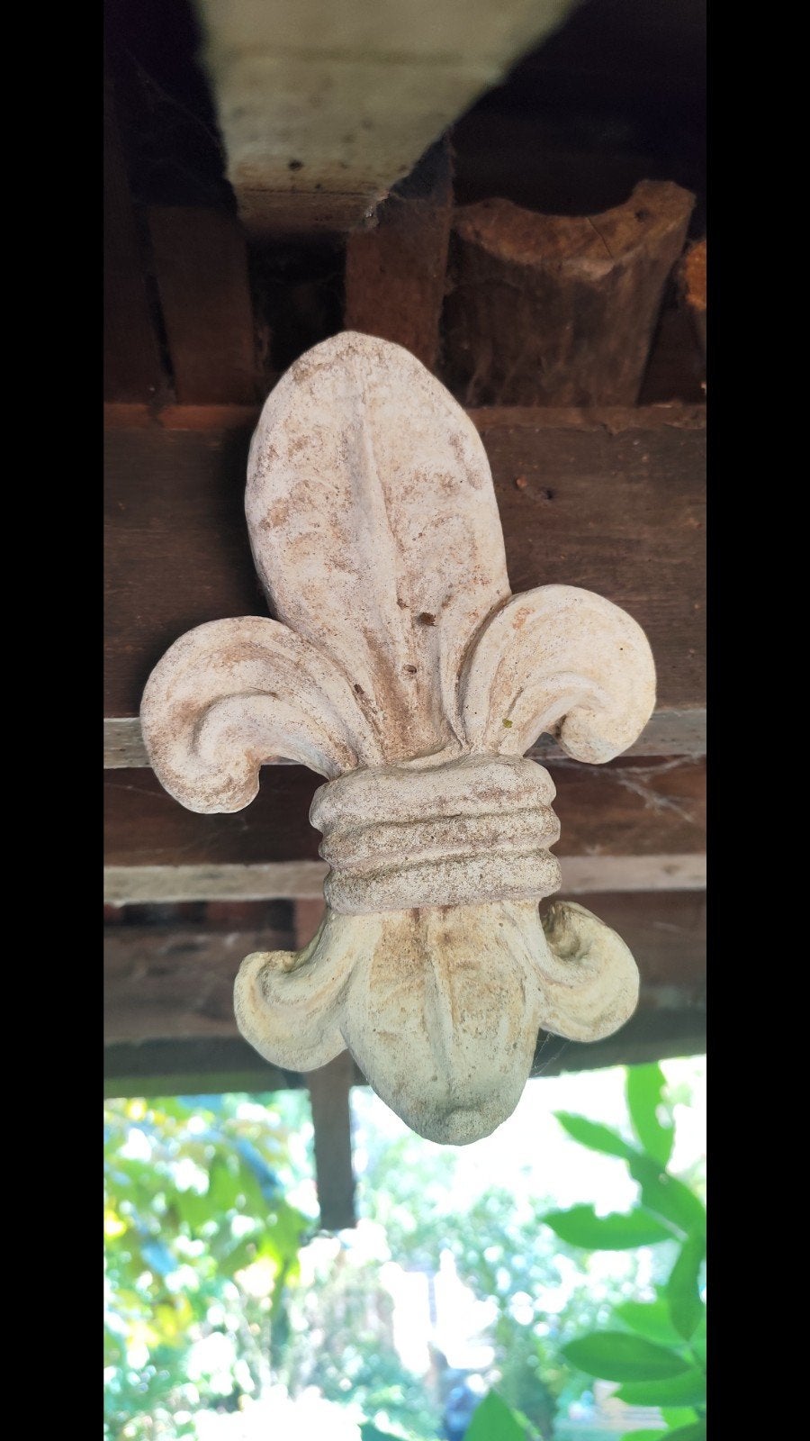 Fleur de Lis, Ophalen, Zo goed als nieuw