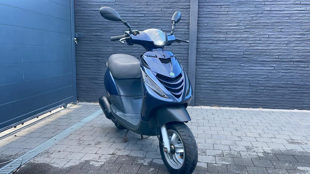 Piaggio Zip 2takt 50cc B-klasse in top staat, Fietsen en Brommers, Ophalen, Tweetakt, Gebruikt, Zip