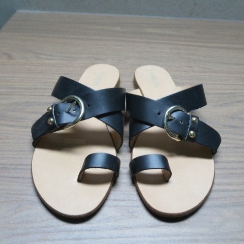 Slippers leder zwart gesp Essentiel Antwerp mt 36, Slippers, Zwart, Ophalen of Verzenden, Zo goed als nieuw