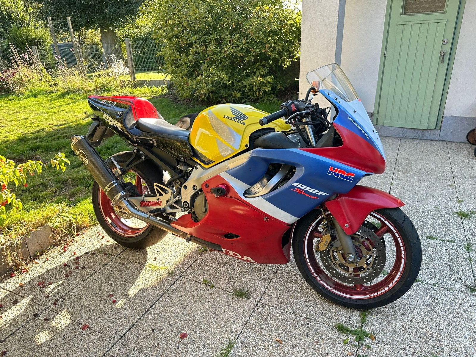 Honda cbr 600f4i ( kappenset nodig ) herstellen, Motoren, Particulier
