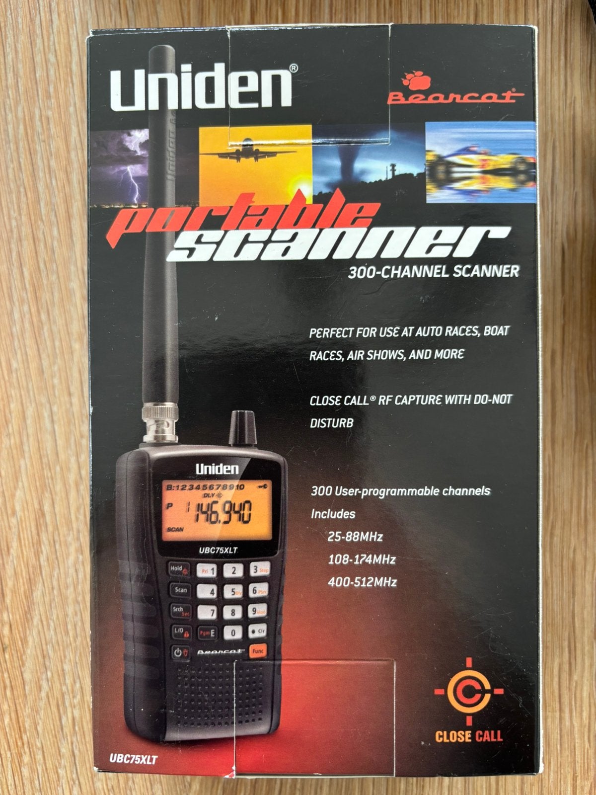Uniden UBC75XLT 300-channel scanner, Enlèvement ou Envoi, Comme neuf, 200 à 500 canaux, Portable