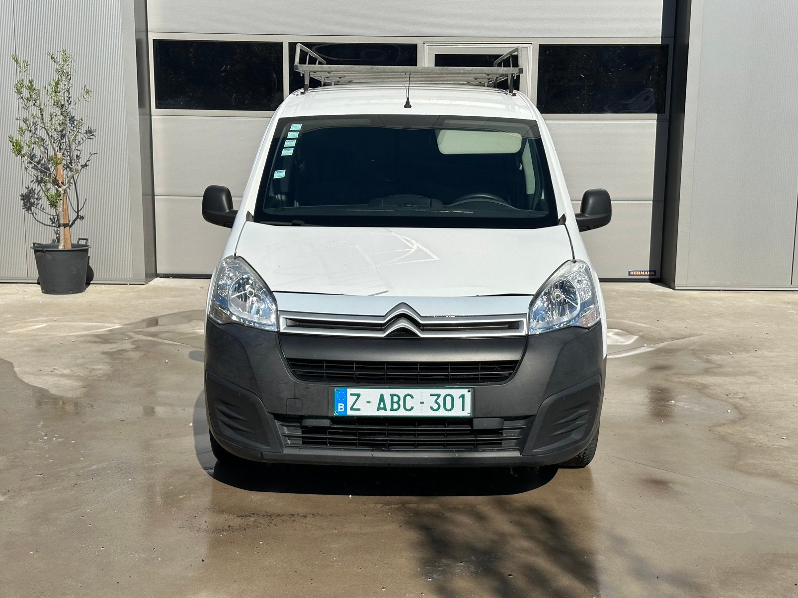 Berlingo / 3 plaatsen / 132000km / 1.6hdi, Auto's, Voorwielaandrijving, Stof, 4 cilinders, Wit