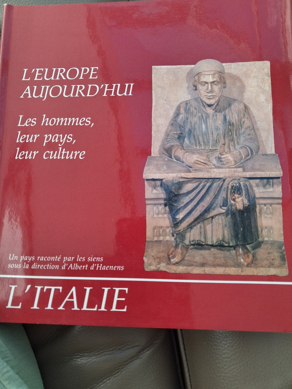 l'Italie et la Scandinavie 2 livres, Livres, Enlèvement ou Envoi, Comme neuf, Europe