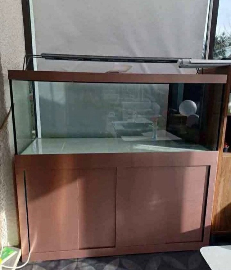Aquariums, Enlèvement, Télécommande incluse, Comme neuf, Meuble d'aquarium
