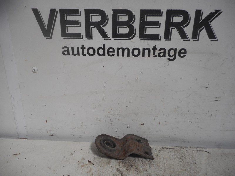 RADIATEURHOUDER STEUN Opel Agila (A) (01-2000/12-2007), Gebruikt, Opel, Opel Automobile GmbH, Kontakt-opel@opel.com