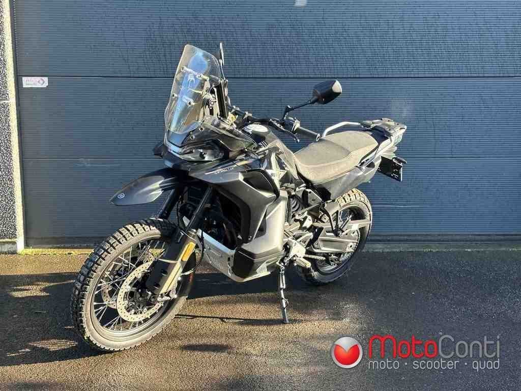 CF Moto MT-X 800, Motoren, 2 cilinders, Meer dan 35 kW, 800 cc