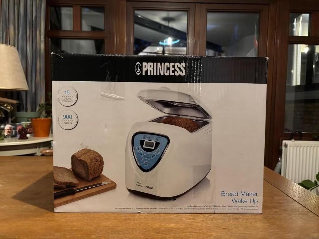 NIEUW - Princess Broodbakmachine - met 15 bakprogramma's, Elektronische apparatuur, 800 tot 1200 gram deeg, Zo goed als nieuw