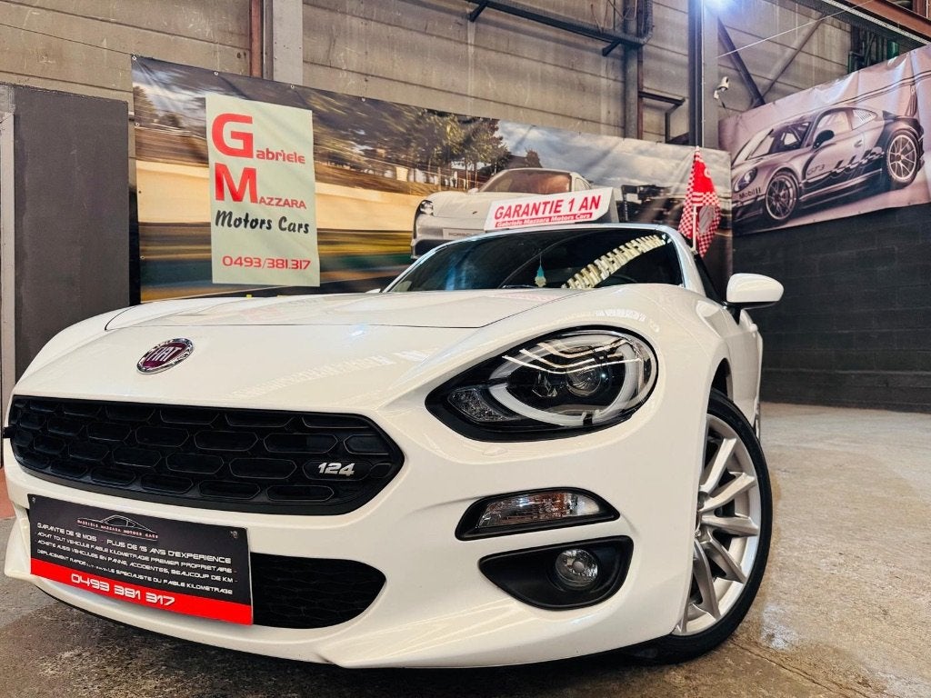 Fiat 124 Spider Airco Leder J.A LED, Auto's, Cabriolet, Wit, Leder, Handgeschakeld