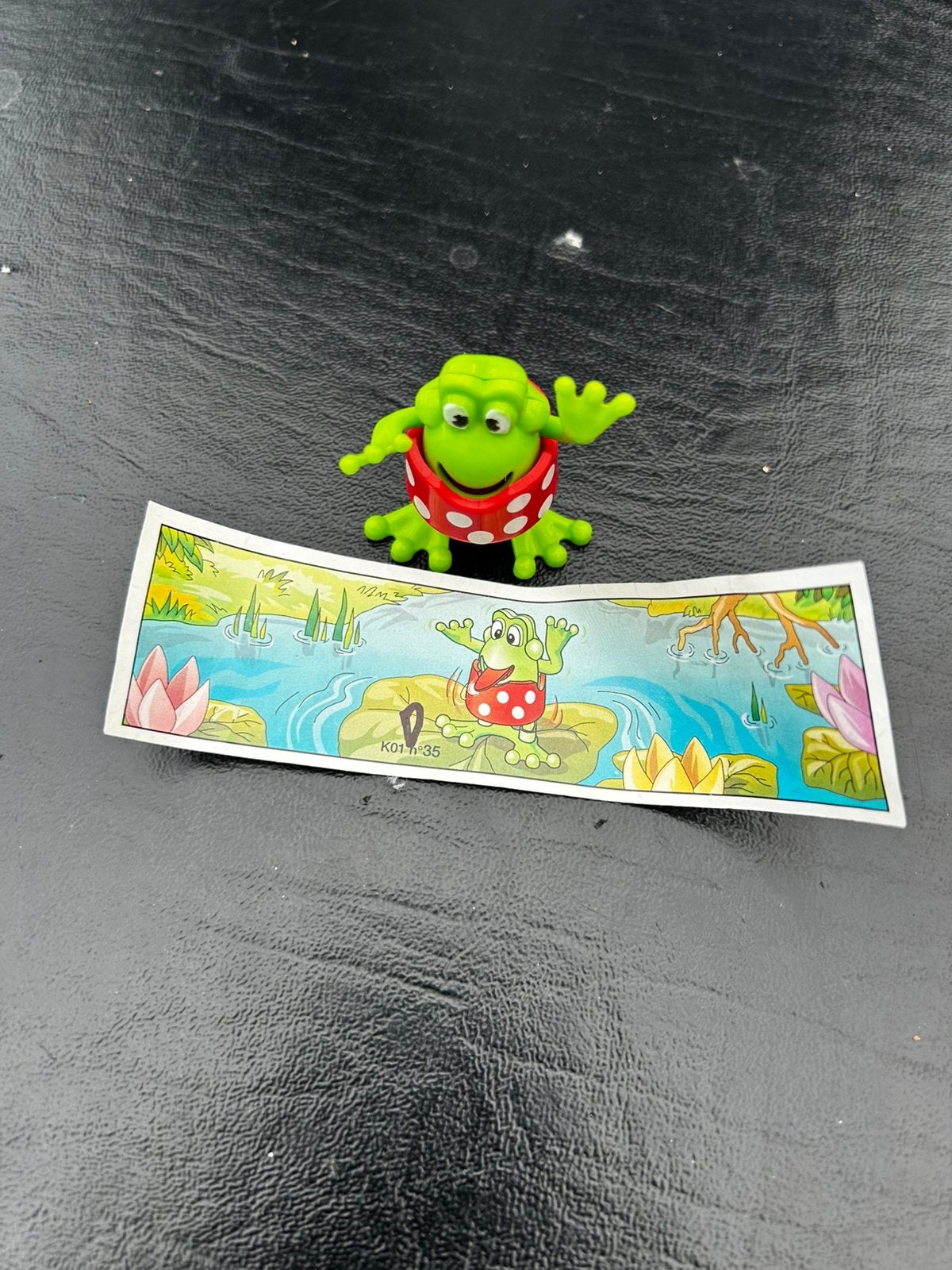 Kinder Surprise K01 n35 kikker – met briefje – vintage, Ophalen of Verzenden, Zo goed als nieuw, K-nummers