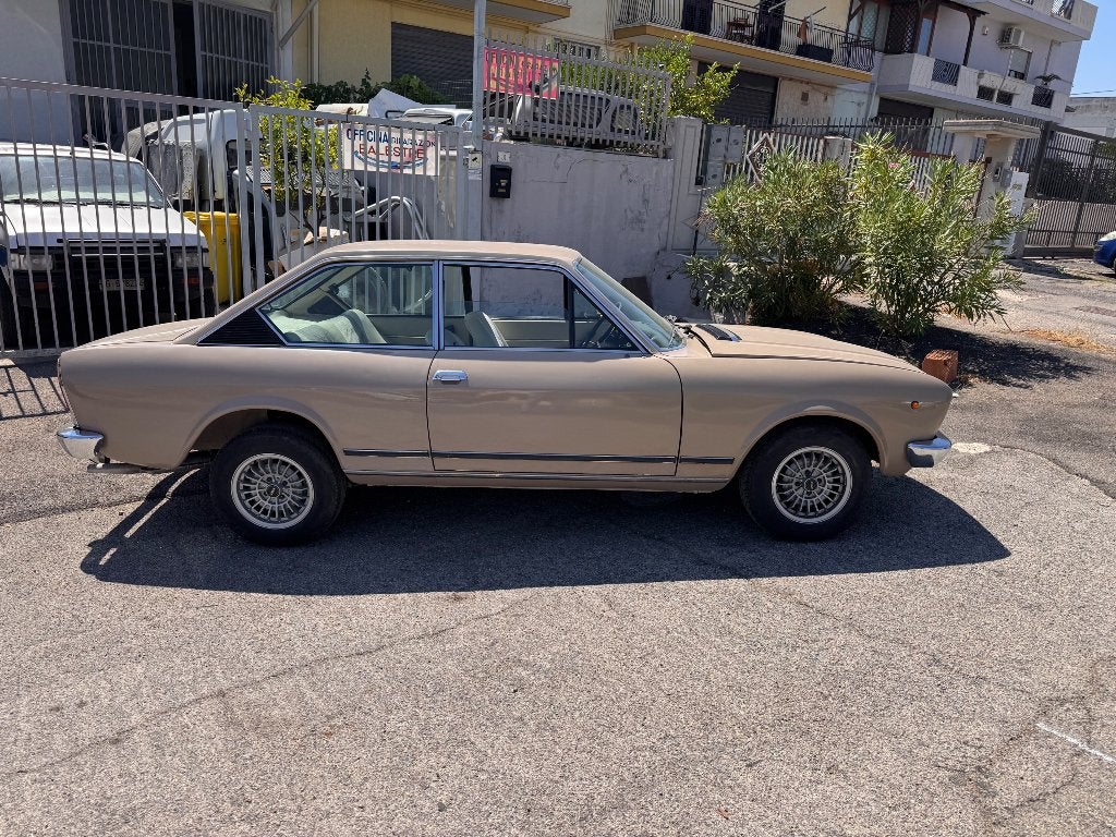 Fiat 124 Sport coupè 1.6, Auto's, Achterwielaandrijving, Overige modellen, 4 cilinders, Beige