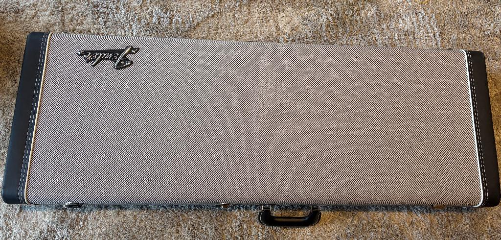 Fender Deluxe Hardshell Case Tweed Black strat/tele, Muziek en Instrumenten, Behuizingen en Koffers, Ophalen, Gebruikt, Elektrische gitaar