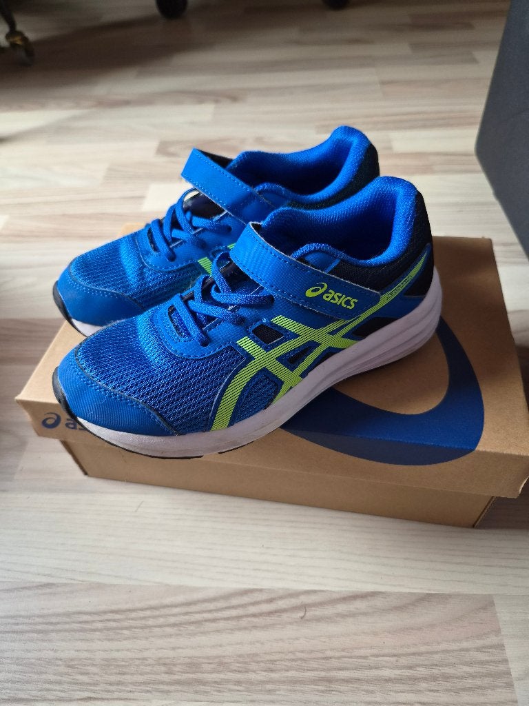 Chaussures, Enfants & Bébés, Vêtements enfant | Chaussures & Chaussettes, Enlèvement, Comme neuf, Garçon, Chaussures de sport